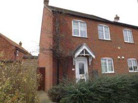 3 Bedroom End of Ter...